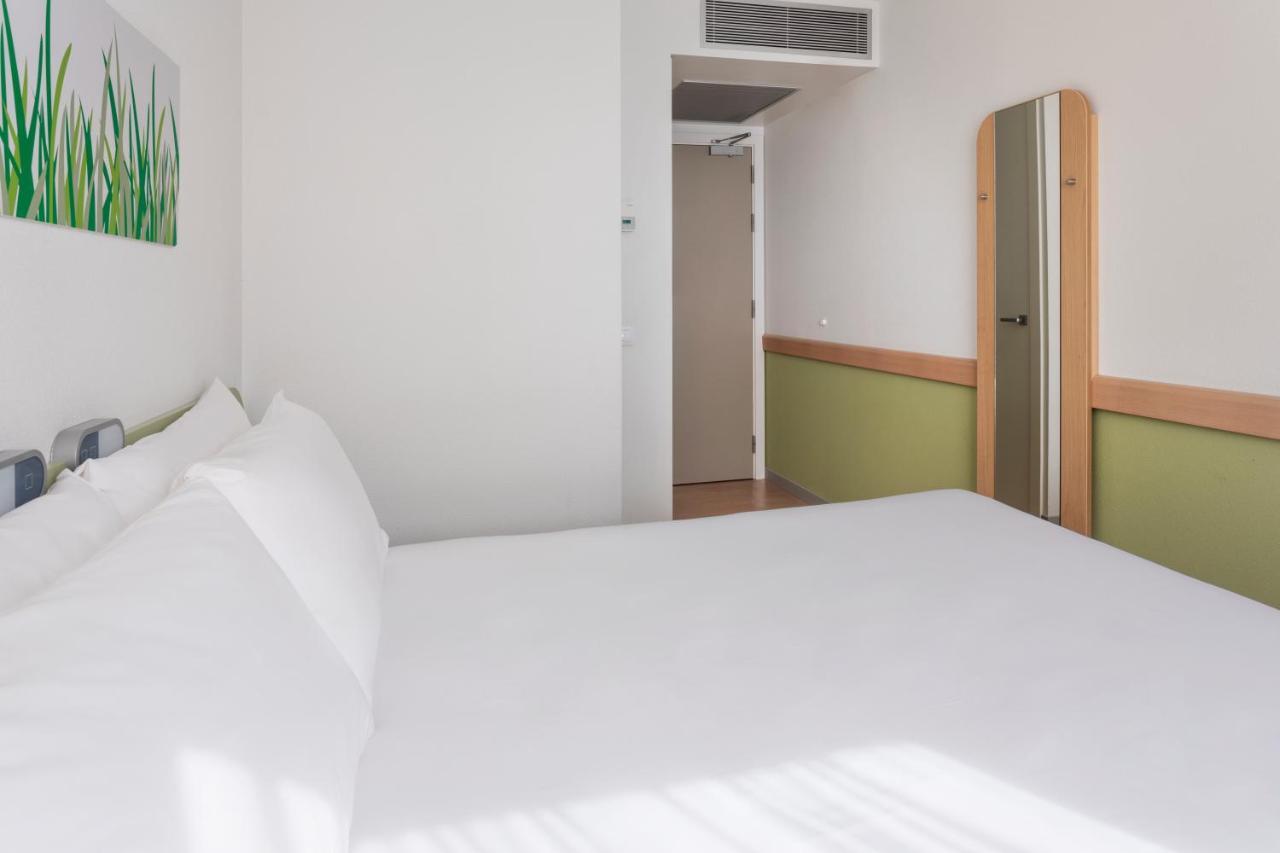Ibis Budget Zaragoza Kültér fotó